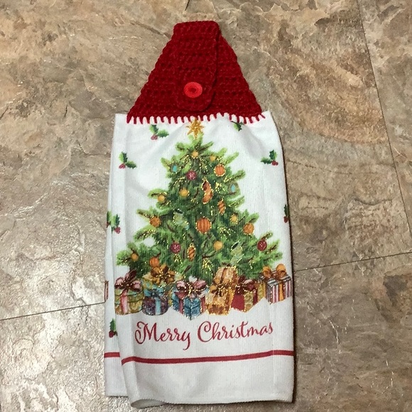 Microfiber Christmas tree kitchen towel with red crochet top